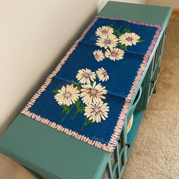 Vintage Linen Tea Towel, Buffet Scarf, Table Runner Centerpiece, or Framed Art - Picture 7 of 14